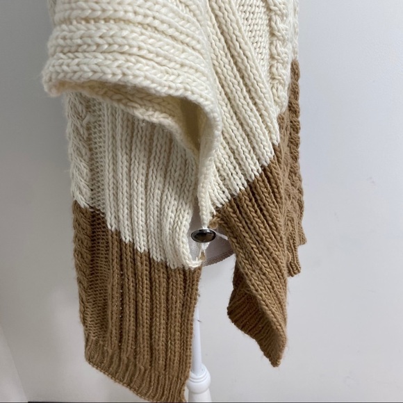 BCBGeneration Cable Knit Poncho Sweater One Size Tan Ivory Cream - Picture 5 of 7